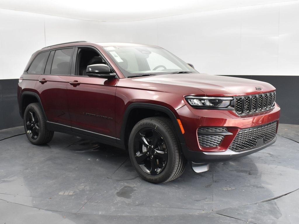 new 2024 Jeep Grand Cherokee car, priced at $36,175