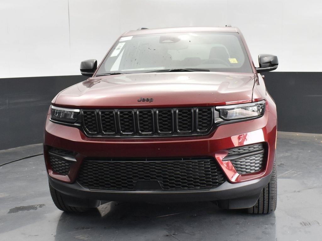 new 2024 Jeep Grand Cherokee car, priced at $36,175