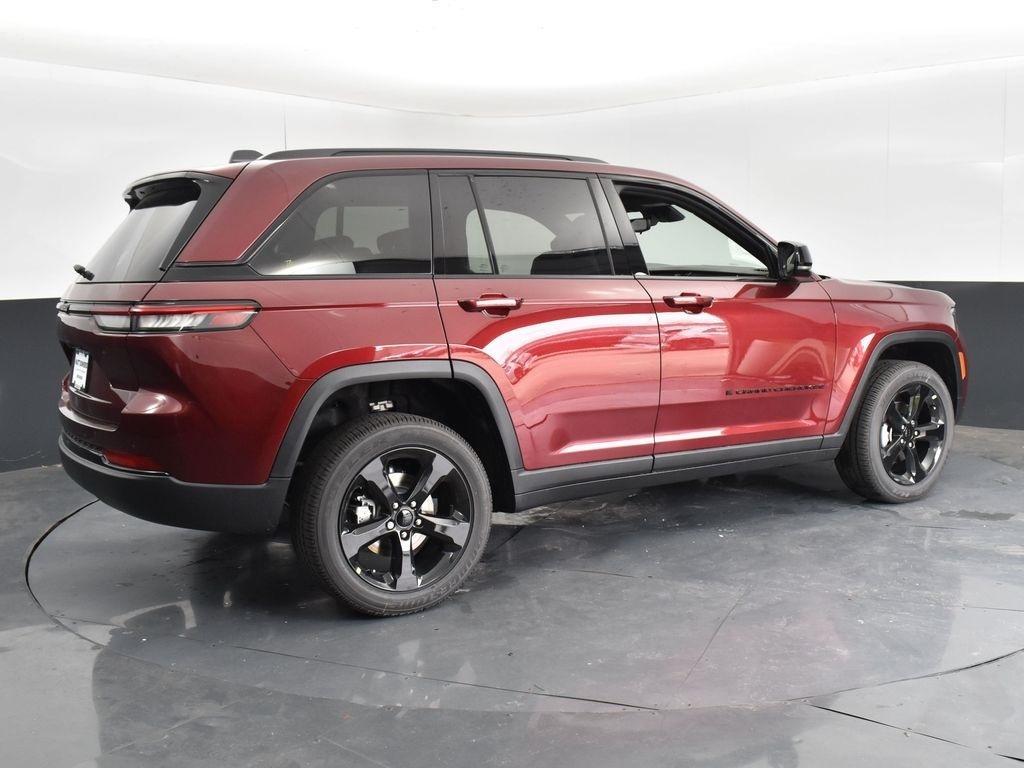 new 2024 Jeep Grand Cherokee car, priced at $36,175