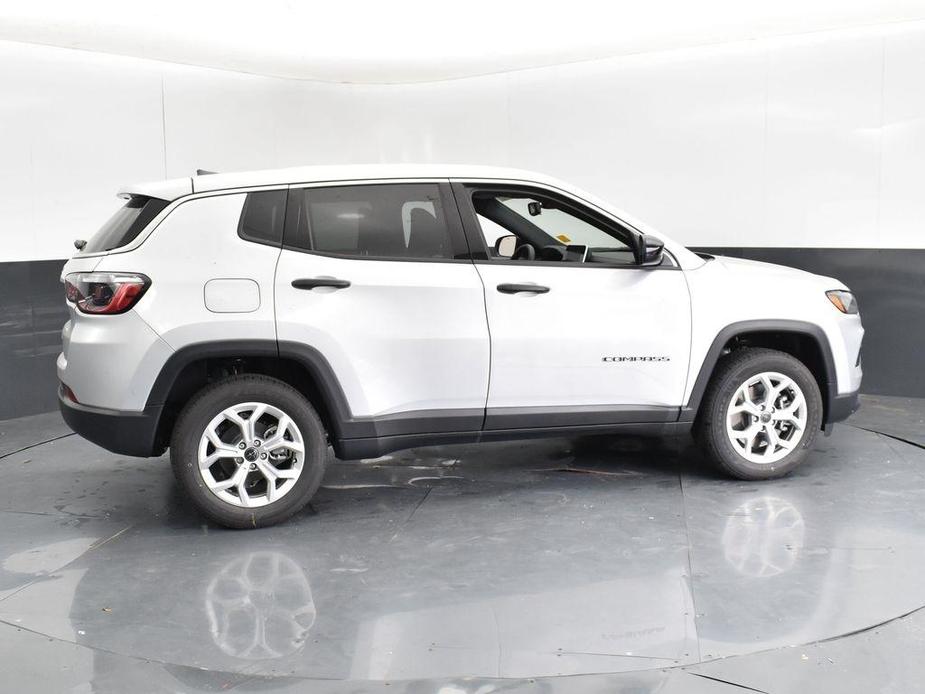 new 2025 Jeep Compass car, priced at $26,090