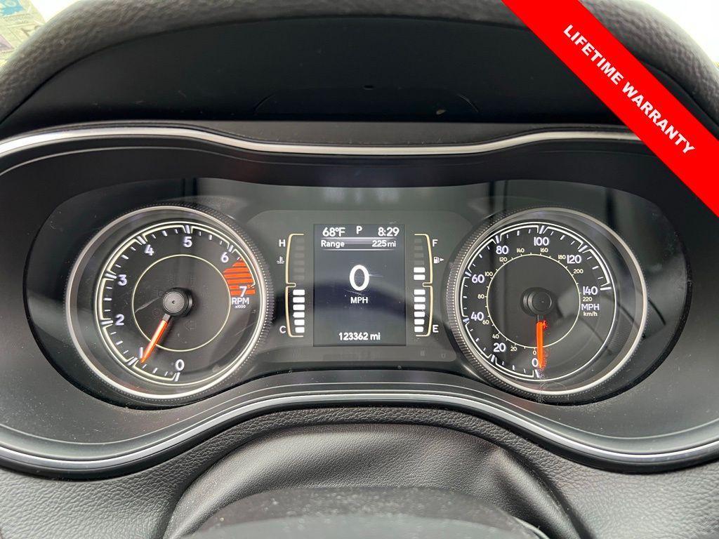 used 2019 Jeep Cherokee car, priced at $13,555