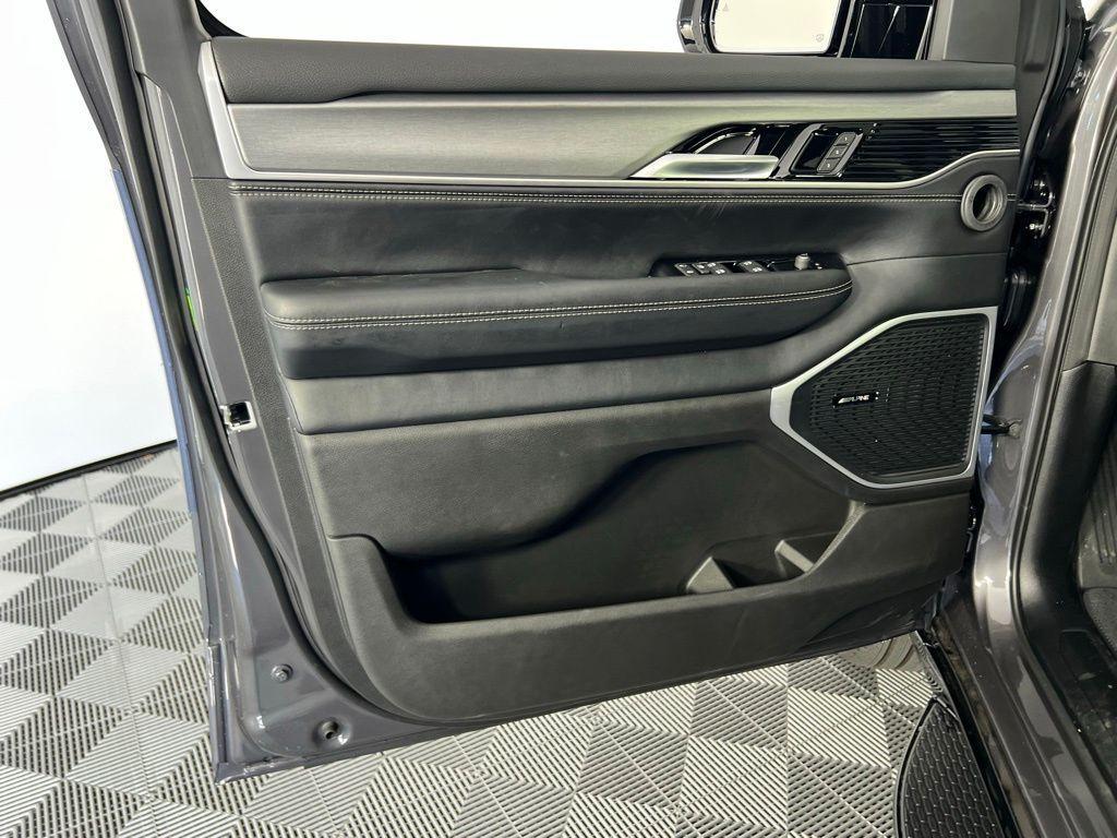 new 2025 Jeep Wagoneer car, priced at $68,925