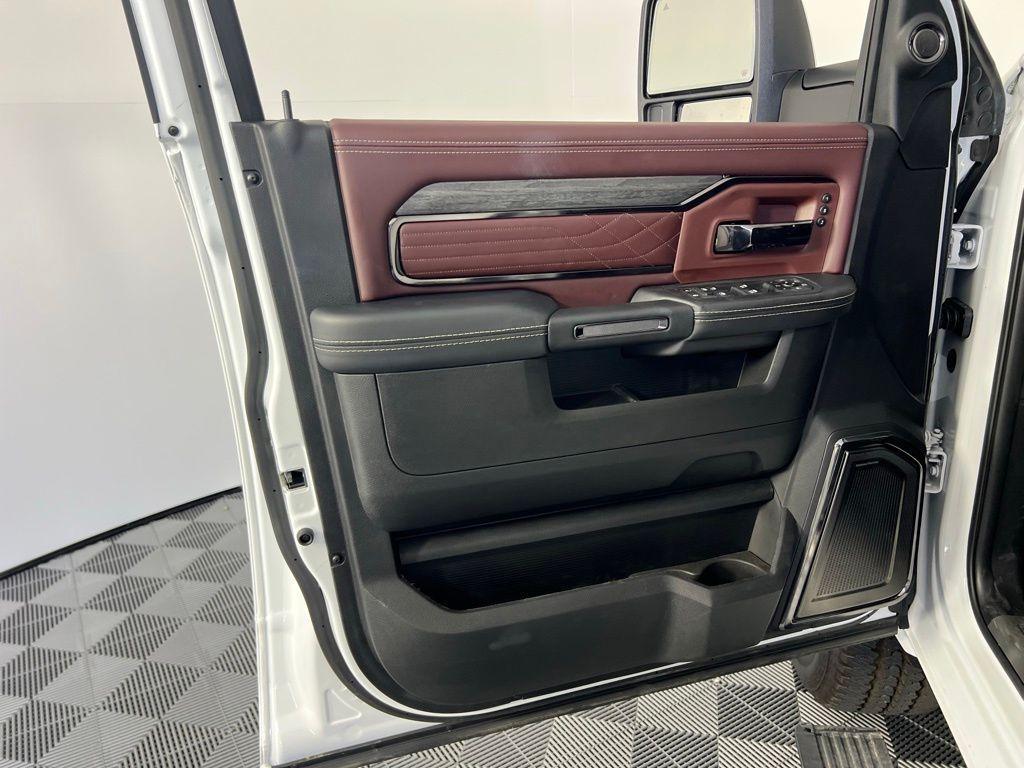 new 2025 Ram 2500 car, priced at $85,910