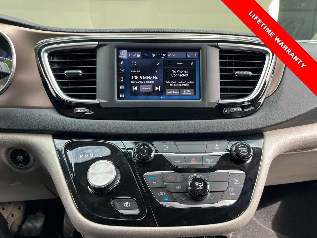 used 2023 Chrysler Voyager car