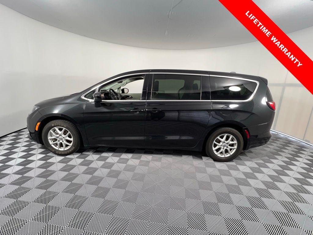 used 2023 Chrysler Voyager car