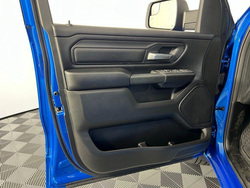 new 2025 Ram 1500 car, priced at $35,953