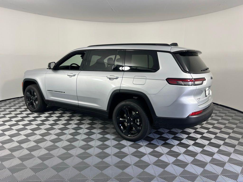 new 2025 Jeep Grand Cherokee L car, priced at $40,443