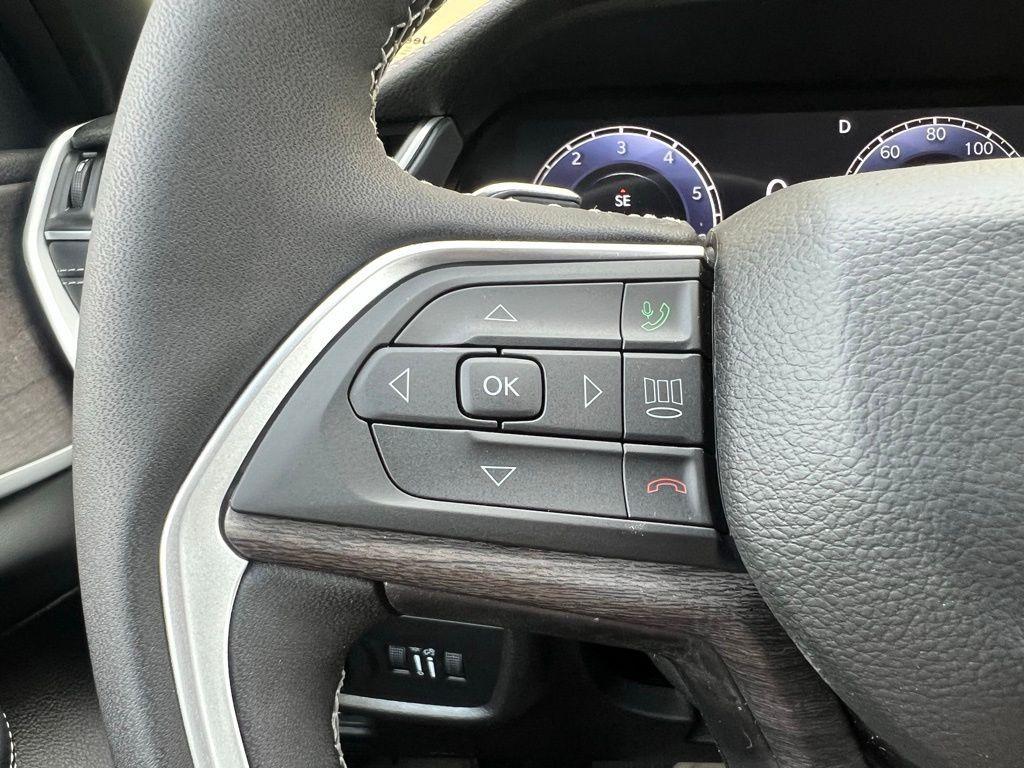 new 2025 Jeep Grand Cherokee L car, priced at $40,443