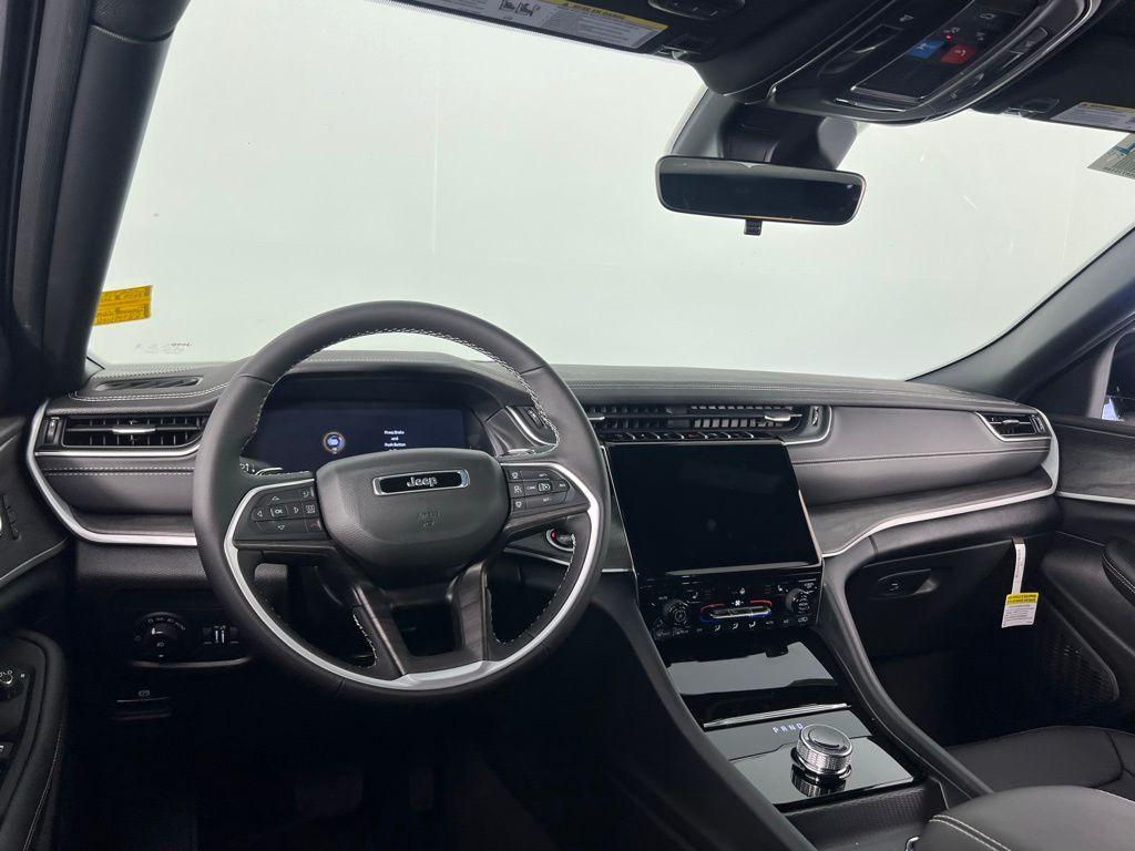 new 2025 Jeep Grand Cherokee L car, priced at $40,443