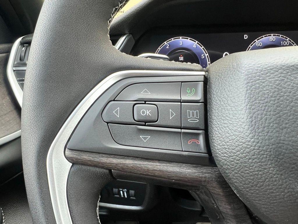 new 2025 Jeep Grand Cherokee L car, priced at $36,943