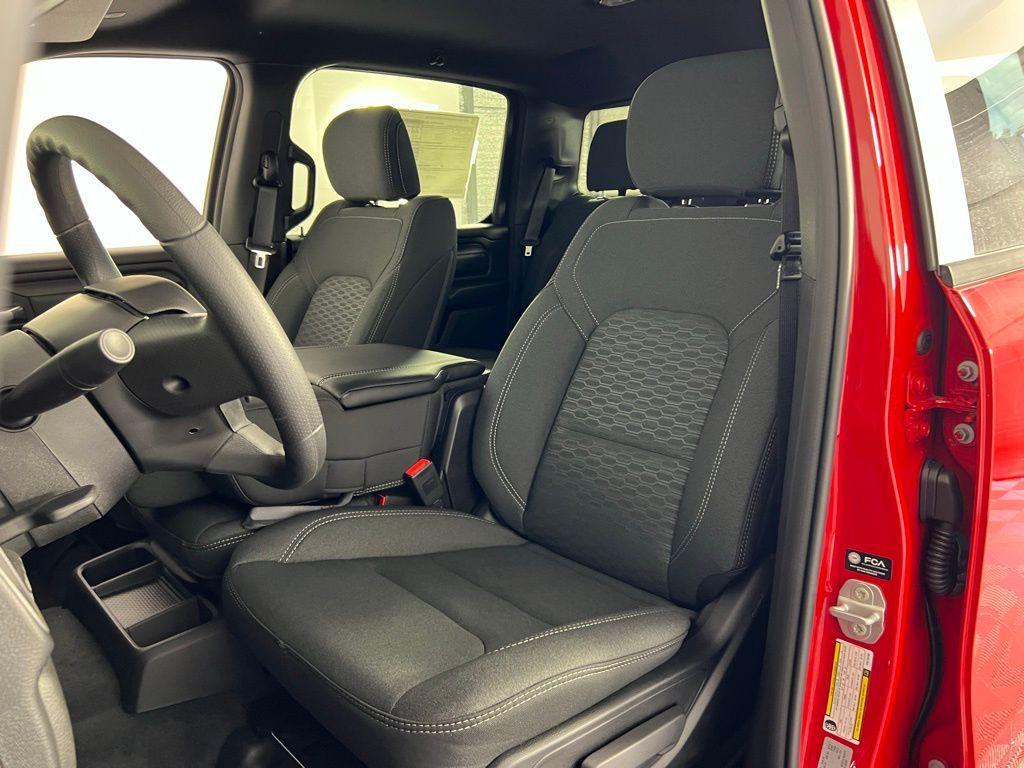 new 2025 Ram 1500 car, priced at $36,633