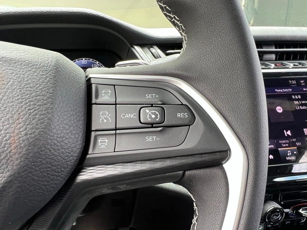 new 2025 Jeep Grand Cherokee car, priced at $31,375