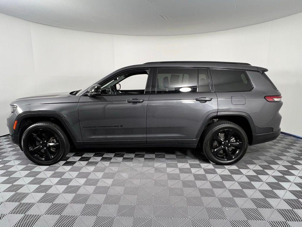 used 2022 Jeep Grand Cherokee L car, priced at $29,231