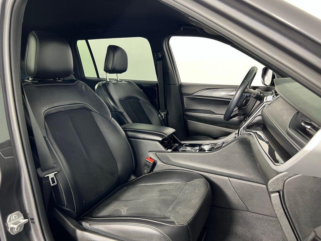 used 2022 Jeep Grand Cherokee L car, priced at $29,231