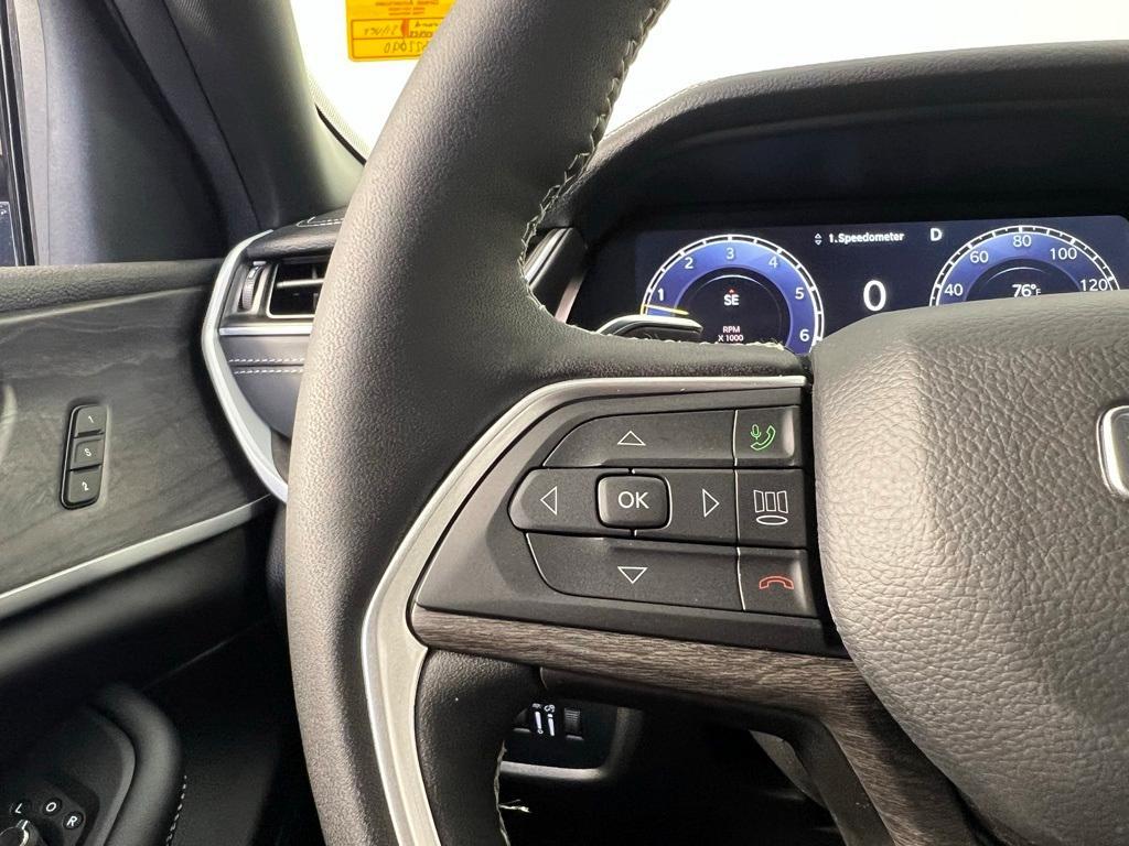 new 2025 Jeep Grand Cherokee car, priced at $35,495