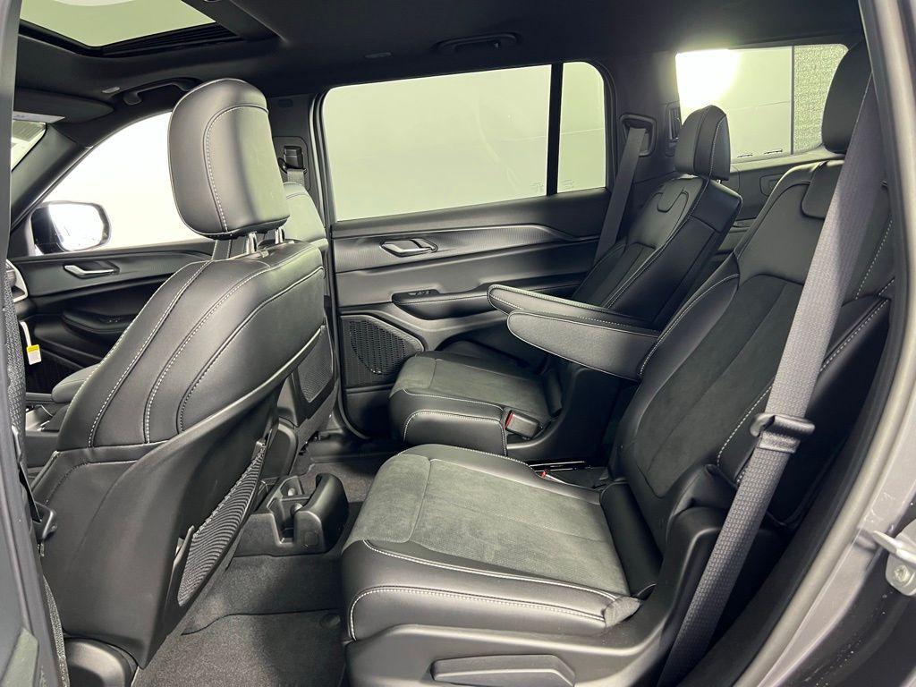 new 2025 Jeep Grand Cherokee L car, priced at $36,598