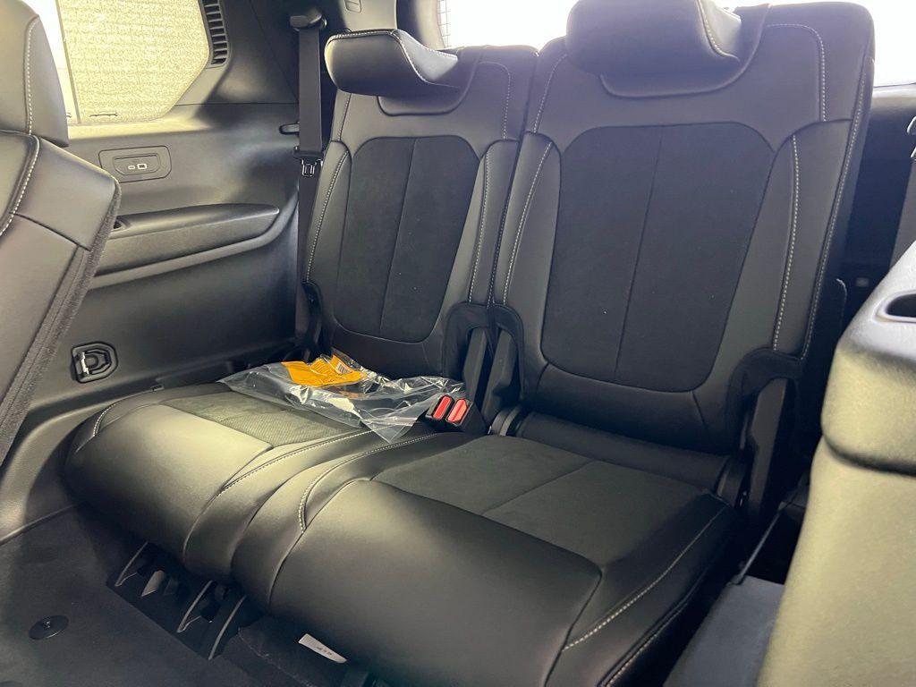 new 2025 Jeep Grand Cherokee L car, priced at $41,098