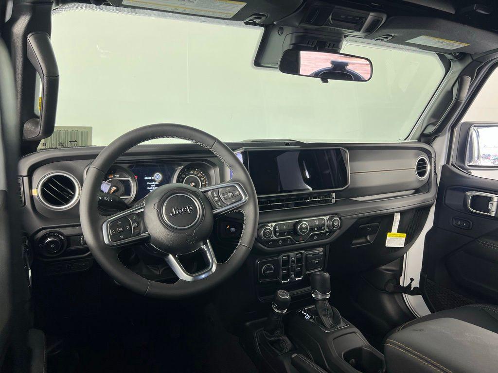 new 2025 Jeep Wrangler car, priced at $44,120