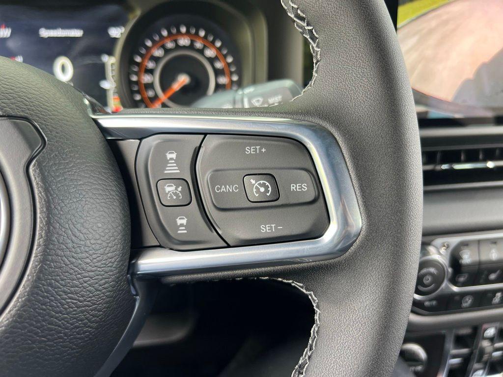 new 2025 Jeep Wrangler car, priced at $44,120