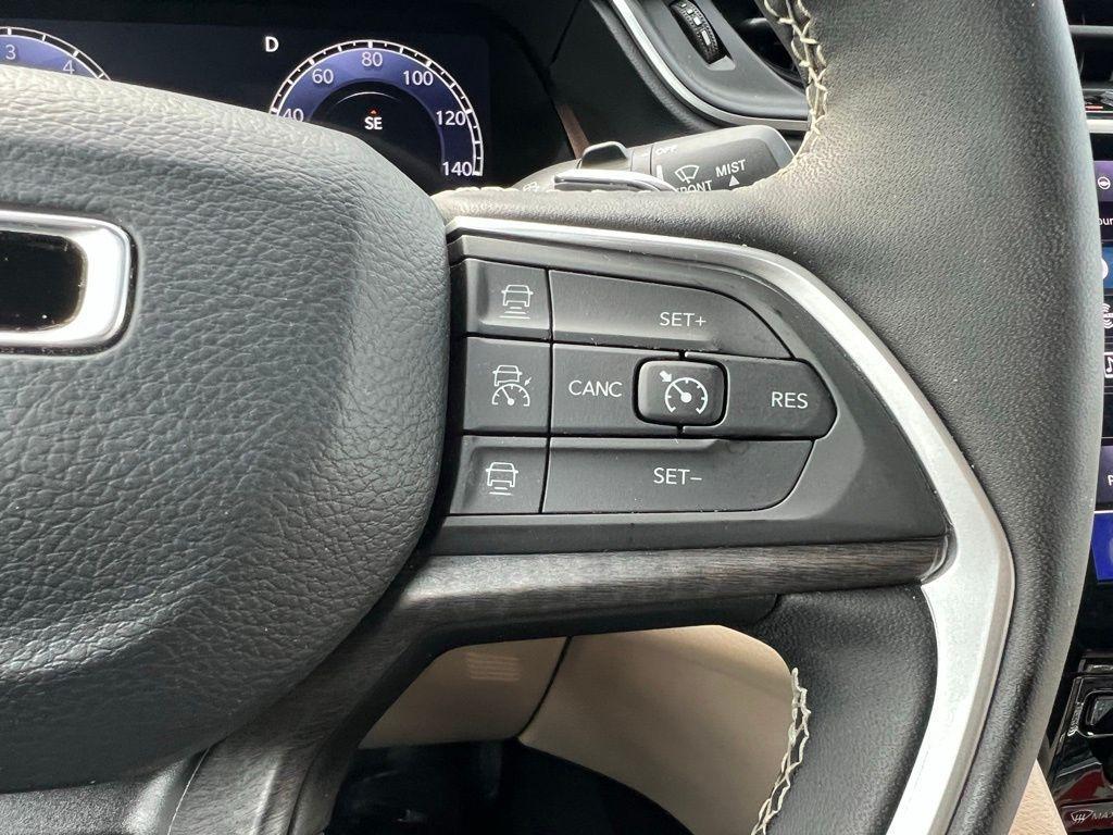 used 2024 Jeep Grand Cherokee car, priced at $37,177