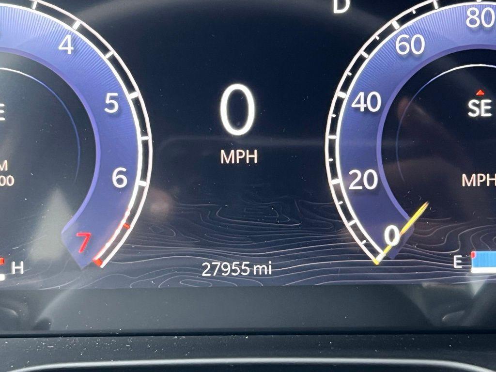 used 2024 Jeep Grand Cherokee car, priced at $37,177