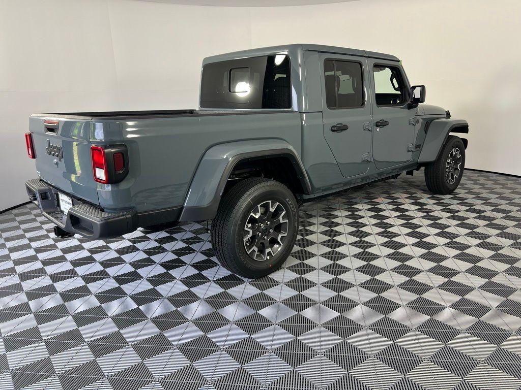 new 2025 Jeep Gladiator car, priced at $46,750