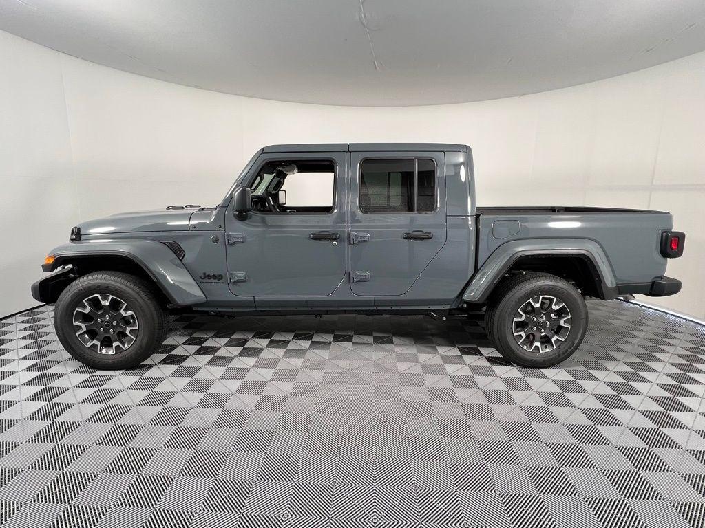 new 2025 Jeep Gladiator car, priced at $45,000