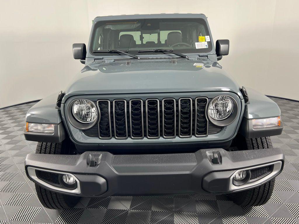 new 2025 Jeep Gladiator car, priced at $45,000