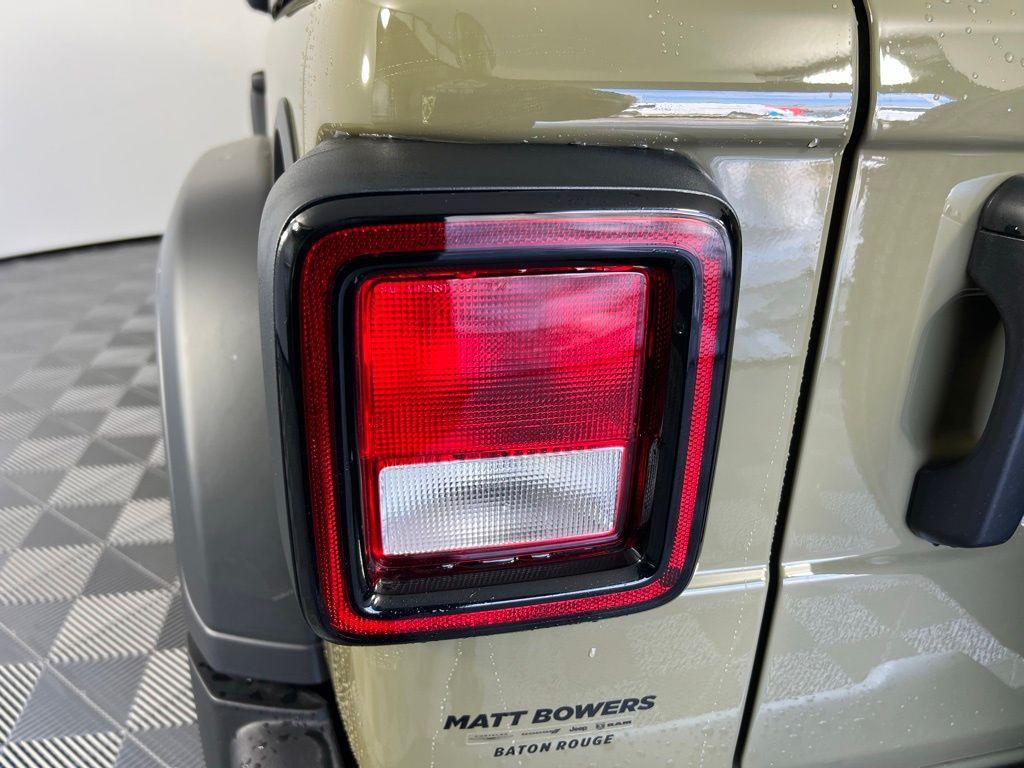new 2025 Jeep Wrangler car, priced at $31,750
