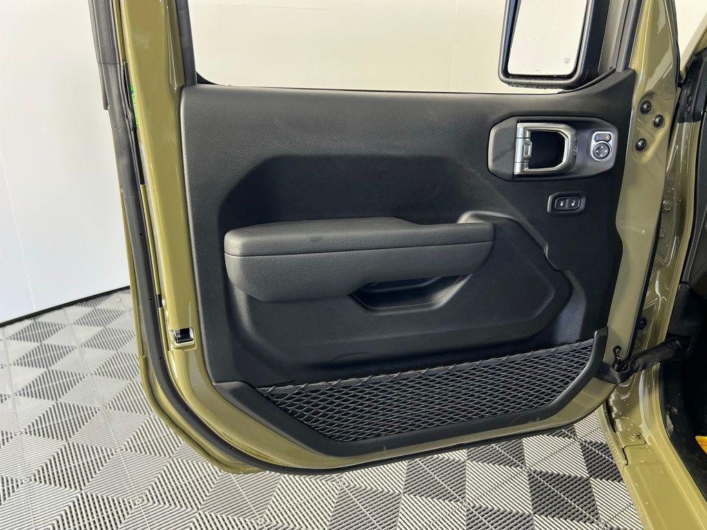 new 2025 Jeep Wrangler car, priced at $31,750