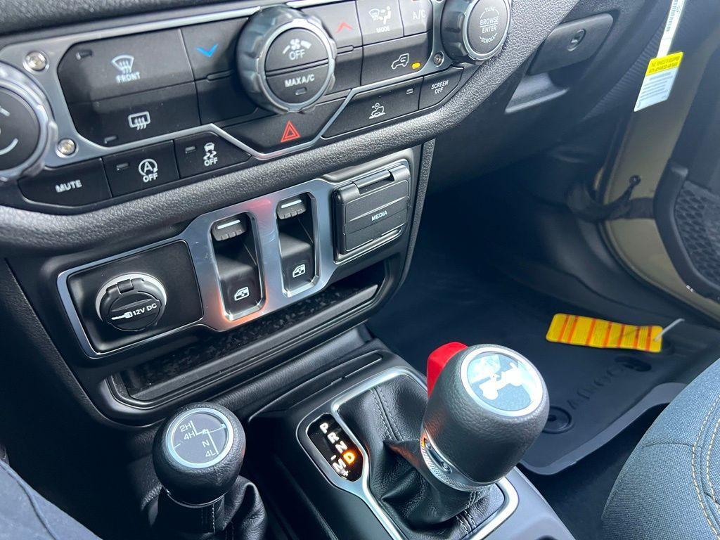 new 2025 Jeep Wrangler car, priced at $31,750
