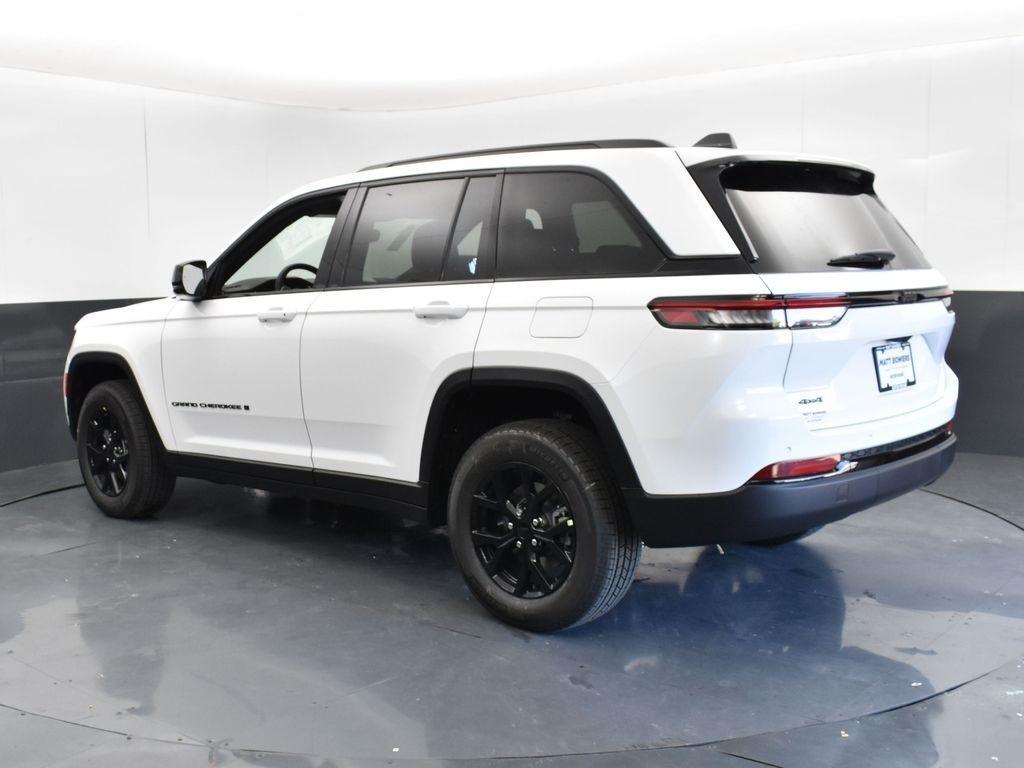 new 2025 Jeep Grand Cherokee car, priced at $36,935