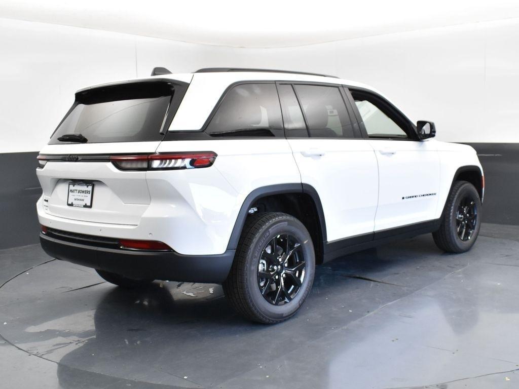 new 2025 Jeep Grand Cherokee car, priced at $36,935