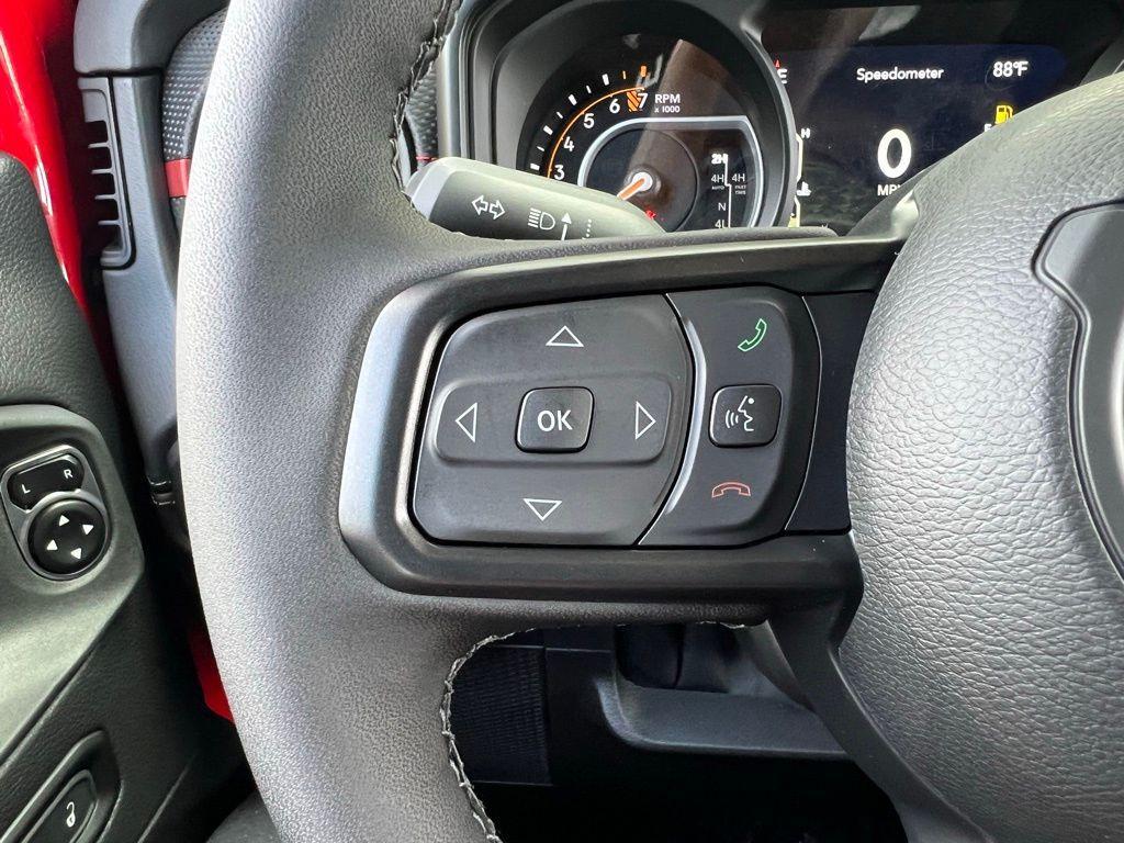 new 2025 Jeep Gladiator car, priced at $52,527
