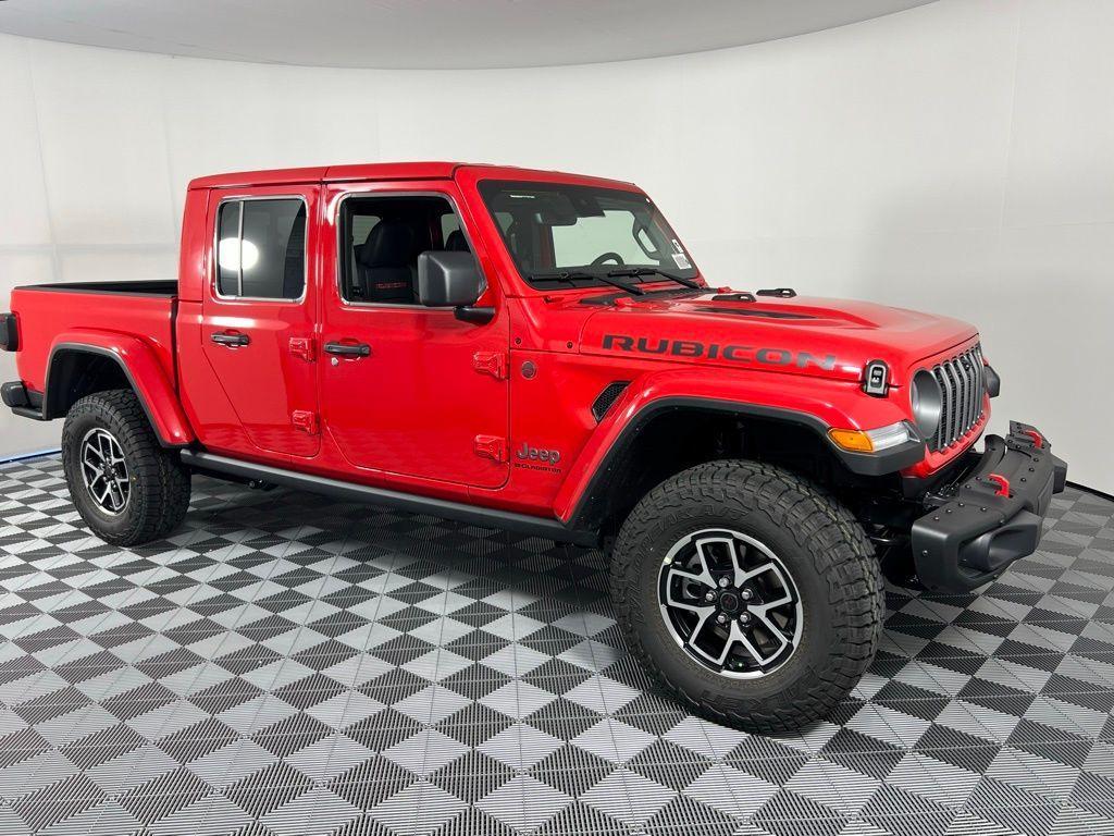 new 2025 Jeep Gladiator car, priced at $52,527