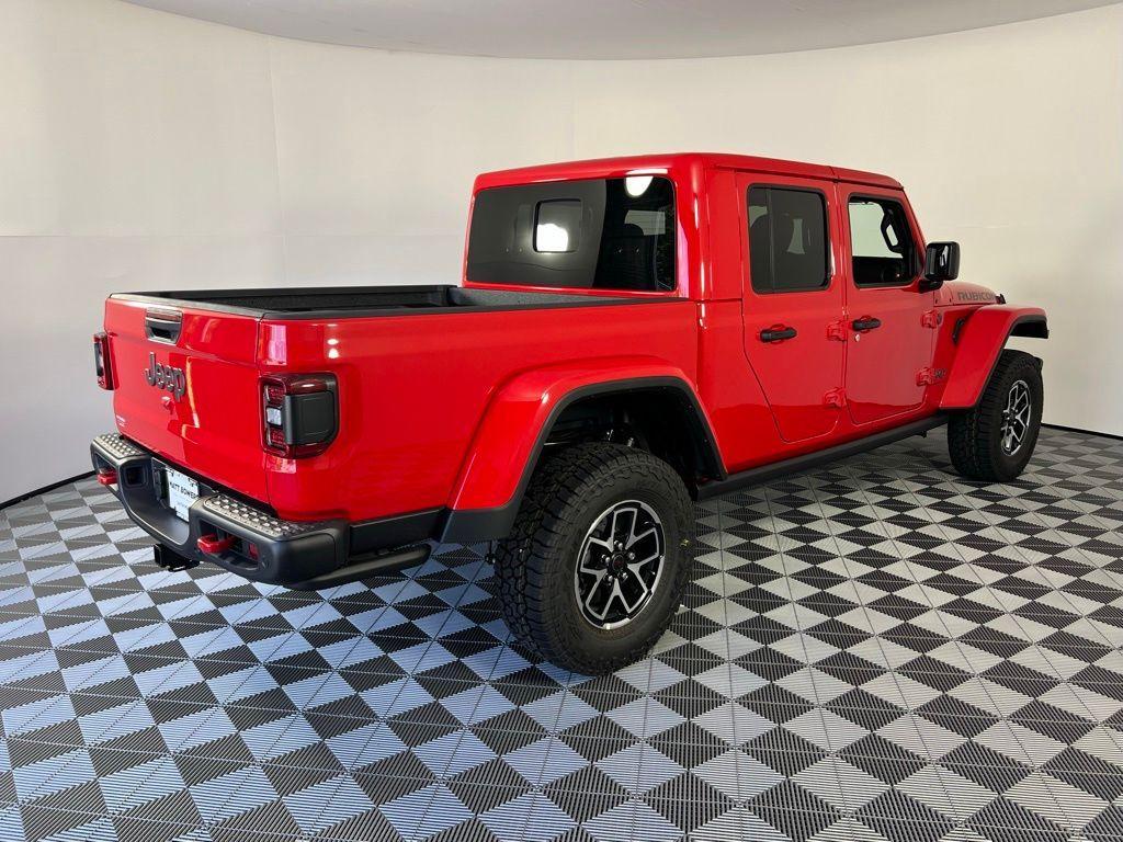 new 2025 Jeep Gladiator car, priced at $52,527