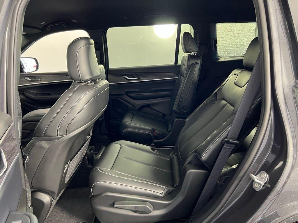 new 2025 Jeep Grand Cherokee L car, priced at $36,943