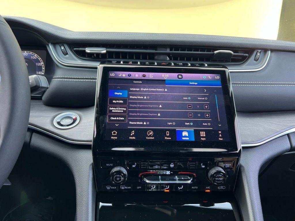 new 2025 Jeep Grand Cherokee L car, priced at $36,943