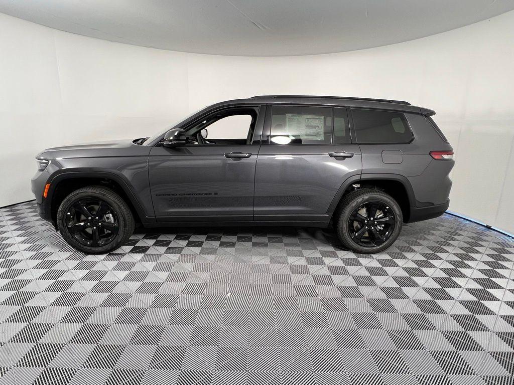 new 2025 Jeep Grand Cherokee L car, priced at $36,943