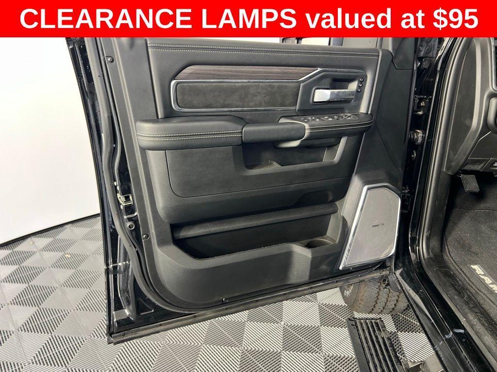 new 2025 Ram 2500 car, priced at $79,578