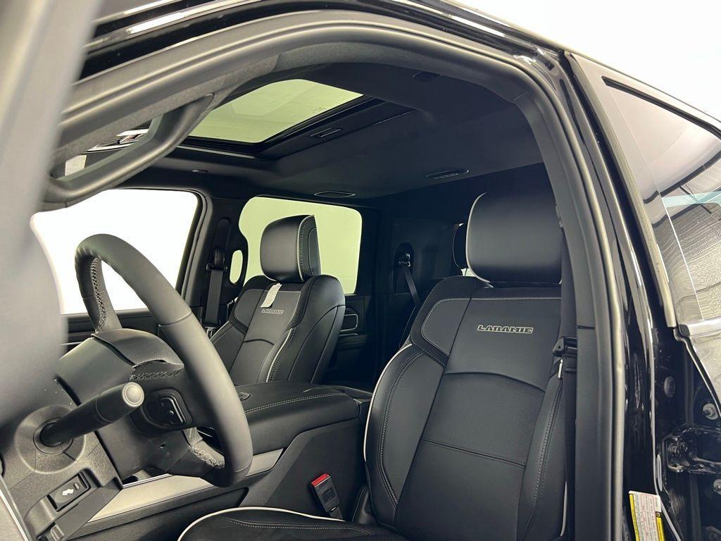 new 2025 Ram 2500 car, priced at $79,578