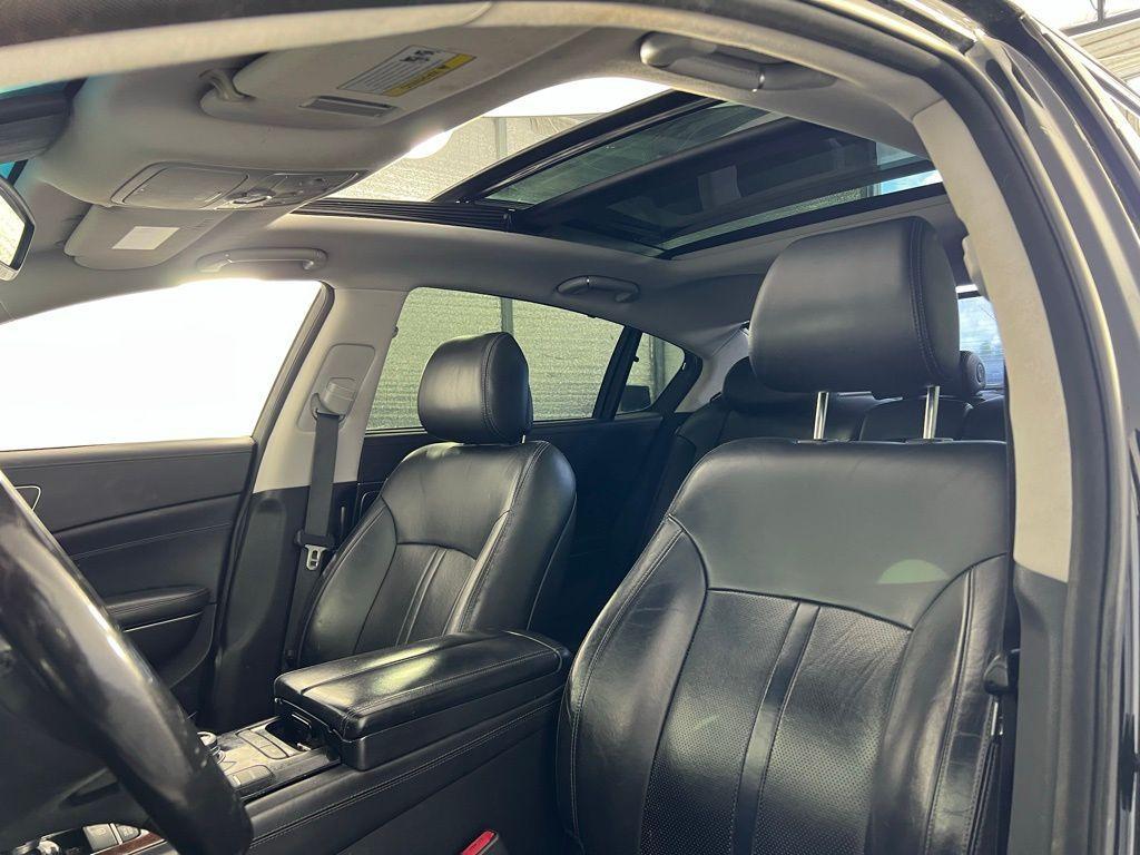 used 2016 Kia K900 car, priced at $12,888