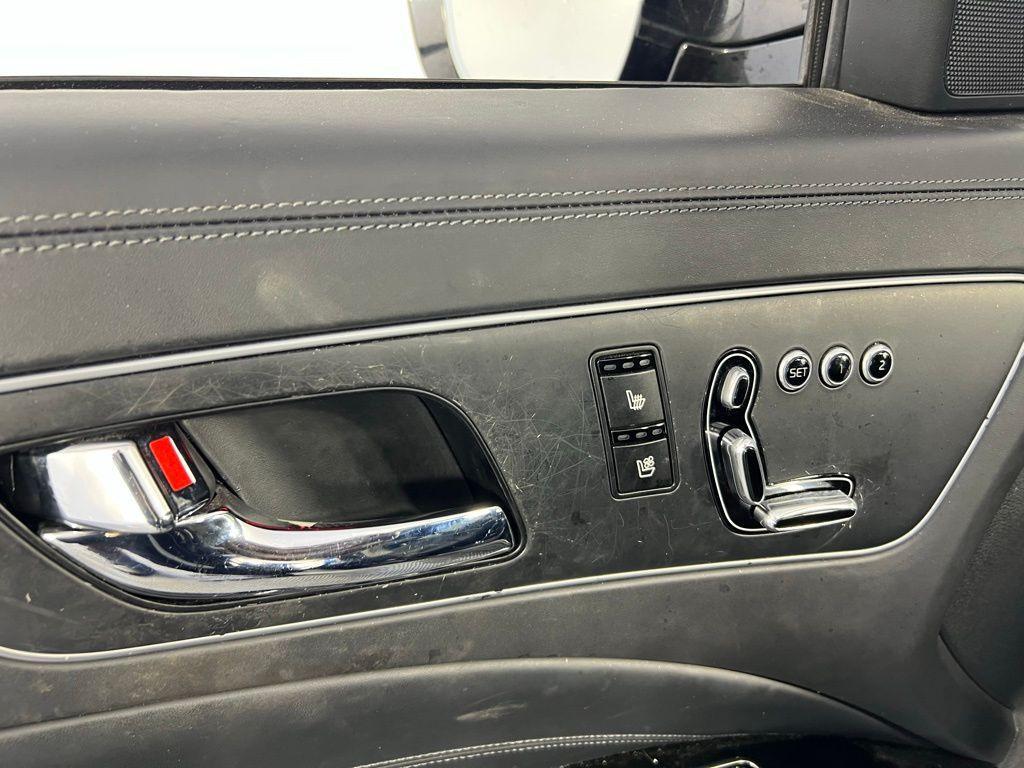used 2016 Kia K900 car, priced at $12,888