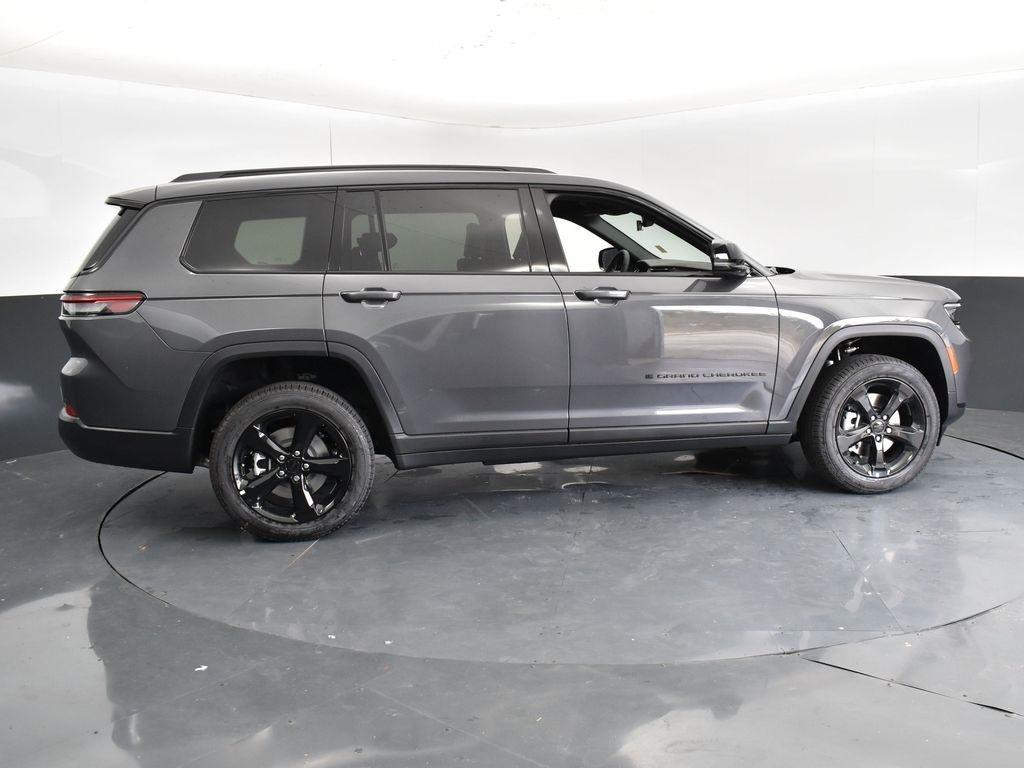 new 2025 Jeep Grand Cherokee L car, priced at $41,770