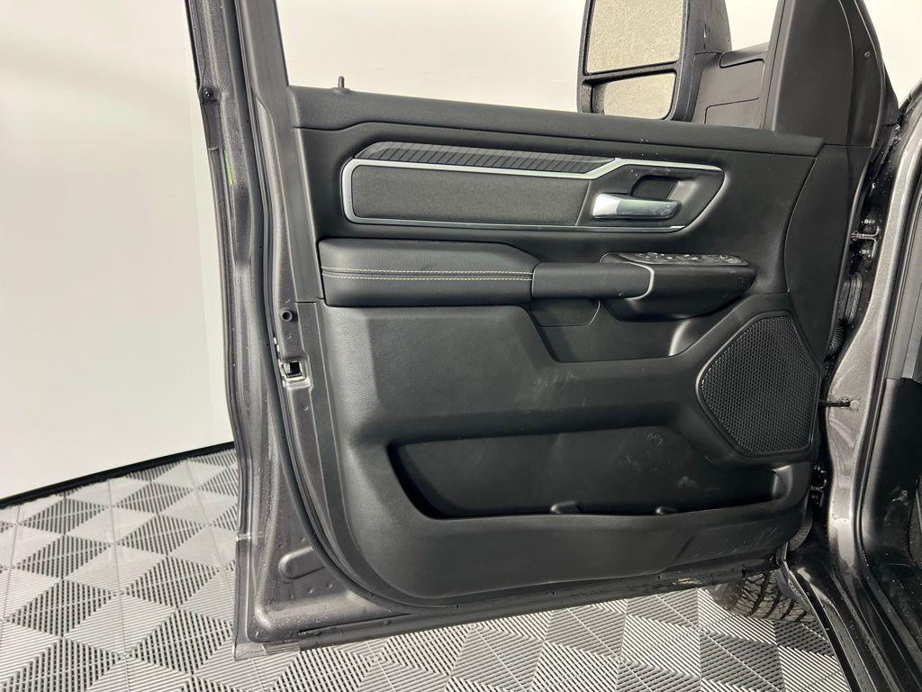 new 2025 Ram 1500 car, priced at $46,598