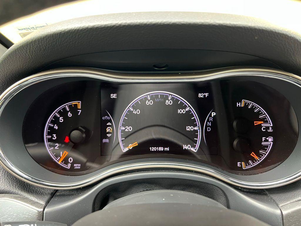 used 2017 Jeep Grand Cherokee car, priced at $14,047
