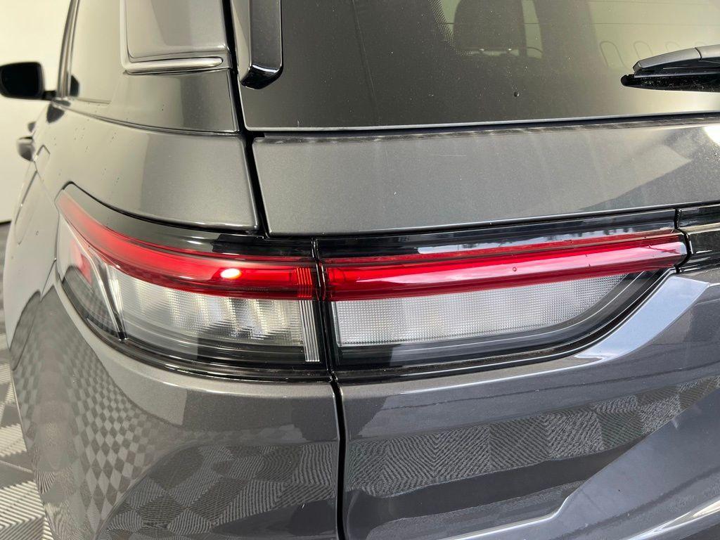 new 2025 Jeep Grand Cherokee car, priced at $28,375