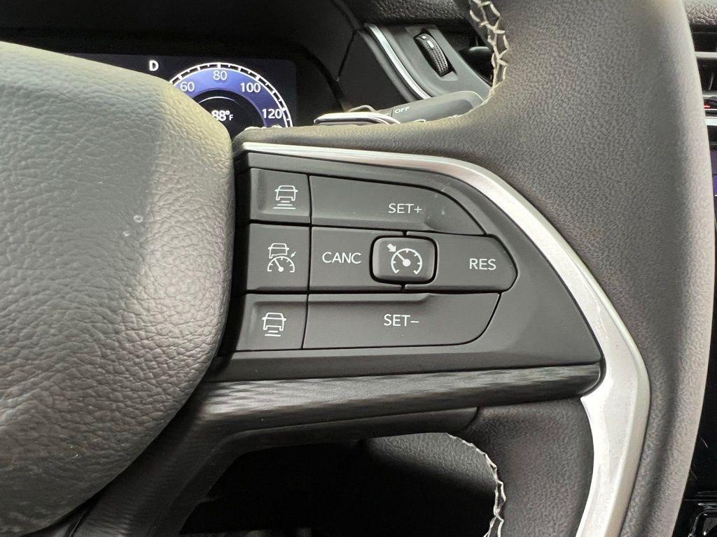 new 2025 Jeep Grand Cherokee car, priced at $28,375