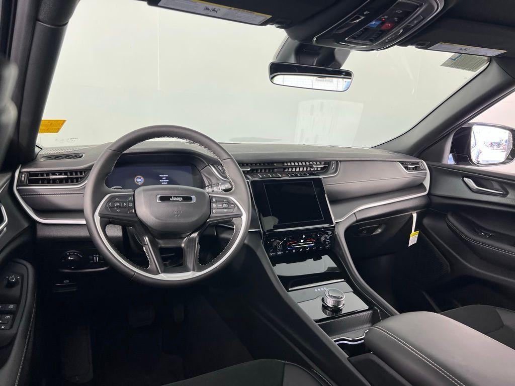 new 2025 Jeep Grand Cherokee L car, priced at $40,598