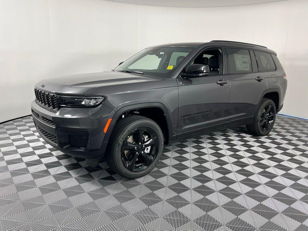 new 2025 Jeep Grand Cherokee L car, priced at $41,098